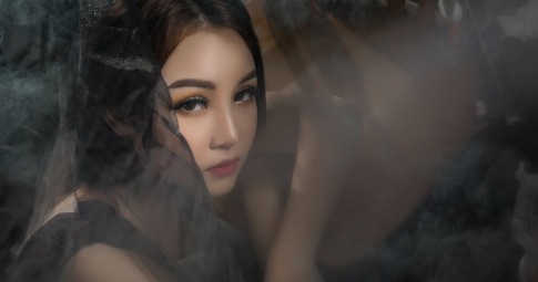 Bé kẹo dẻo
