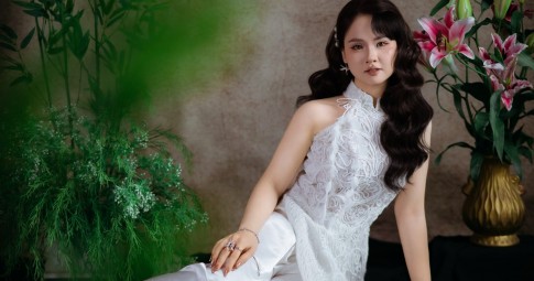 YẾM TRẮNG-HOA LY